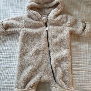 Hanna Andersson Cream Footies with Hood and Zipper